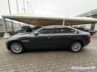 Jaguar XF 2.0 D E-Performance Pure (8)