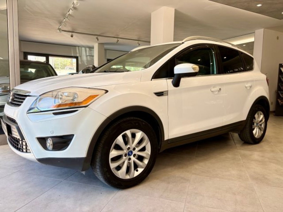 Ford Kuga 2.0 TDCi 163 CV 4WD DPF (2)