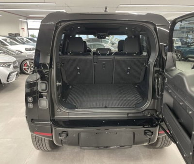 Land Rover Defender 110 3.0d i6 mhev X-Dynamic SE awd 250cv auto (13)