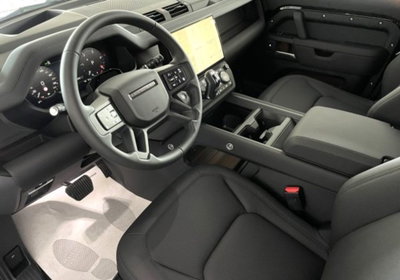Land Rover Defender 110 3.0d i6 mhev X-Dynamic SE awd 250cv auto (6)