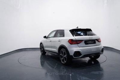 Audi A1 allstreet 30 1.0 tfsi Identity Contrast 116cv (4)