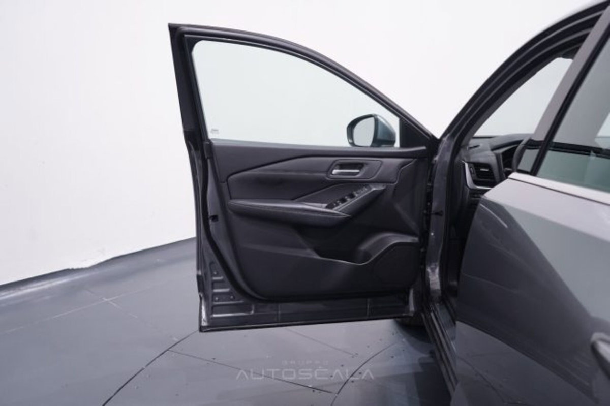 Nissan Qashqai 1.3 mhev Business 2wd 158cv xtronic (9)