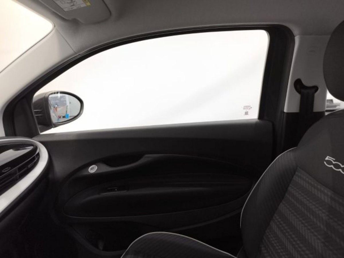 Fiat 500e Action Berlina 23,65 kWh (16)