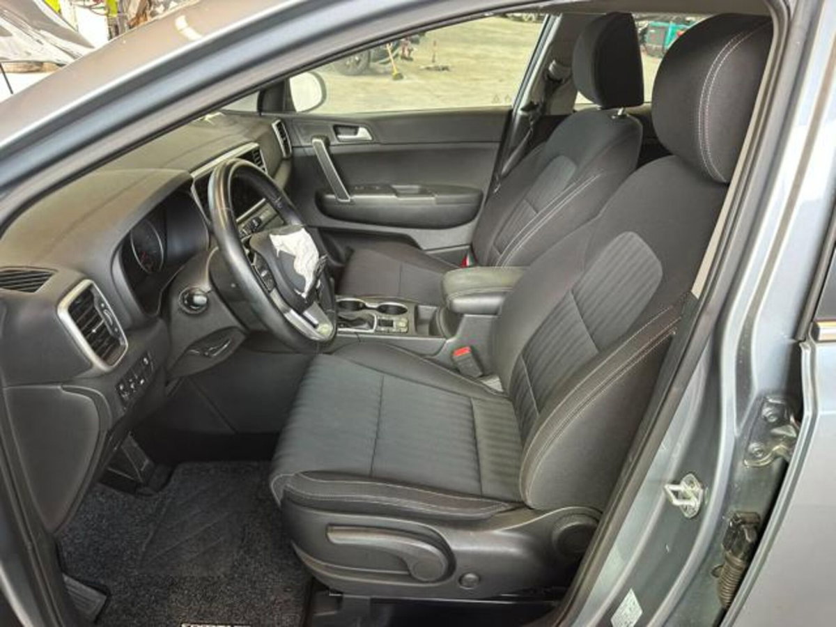 Kia Sportage 1.6 CRDI 136 CV DCT7 2WD Mild Hybrid Business Class (11)
