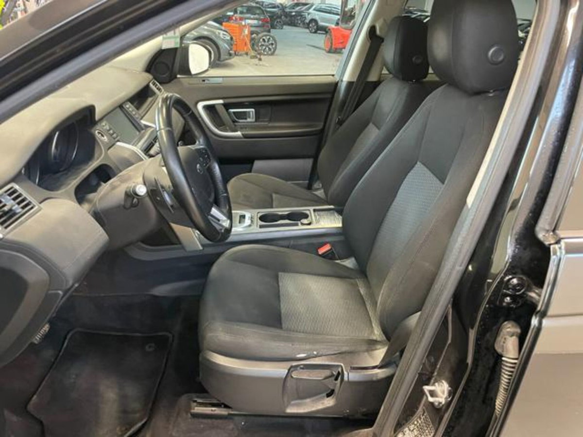 Land Rover Discovery Sport 2.0 TD4 150 CV Pure (10)