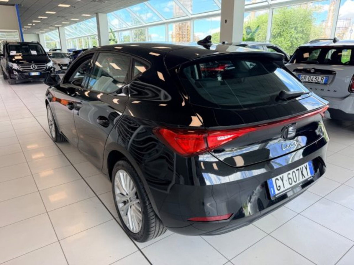 SEAT Leon 2.0 tdi Style 150cv dsg (2)