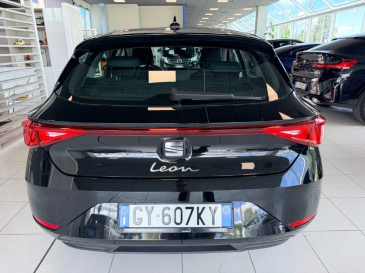 SEAT Leon 2.0 tdi Style 150cv dsg (3)