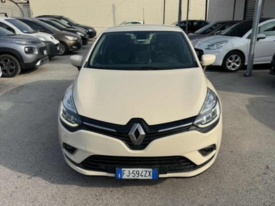 Renault Clio Sporter dCi 8V 75 CV Duel (2)