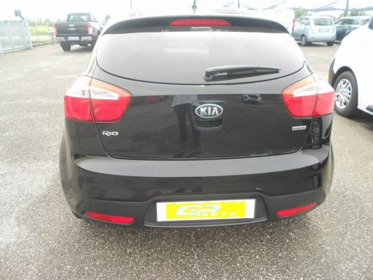 Kia Rio 1.1 CRDi 5p. Active (5)
