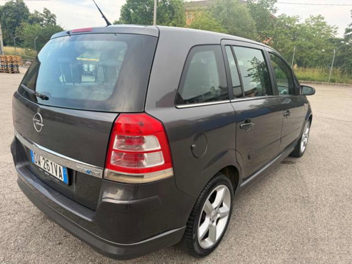 Opel Zafira Tourer 1.6 Turbo EcoM 150CV Cosmo (13)