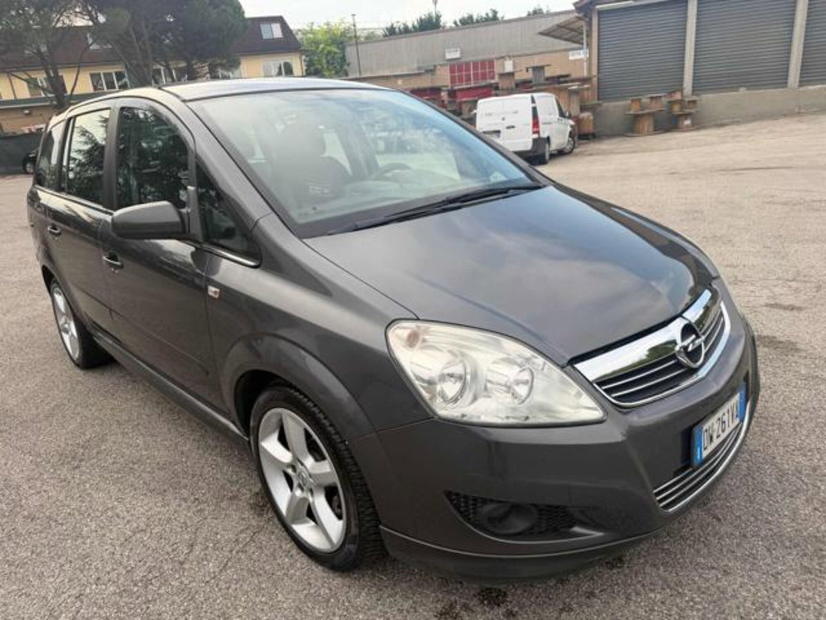 Opel Zafira Tourer 1.6 Turbo EcoM 150CV Cosmo (3)