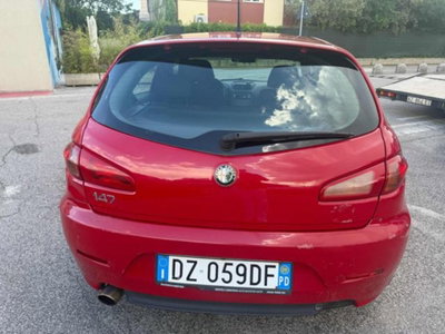 Alfa Romeo 147 1.6 16V TS 5 porte Progression (2)