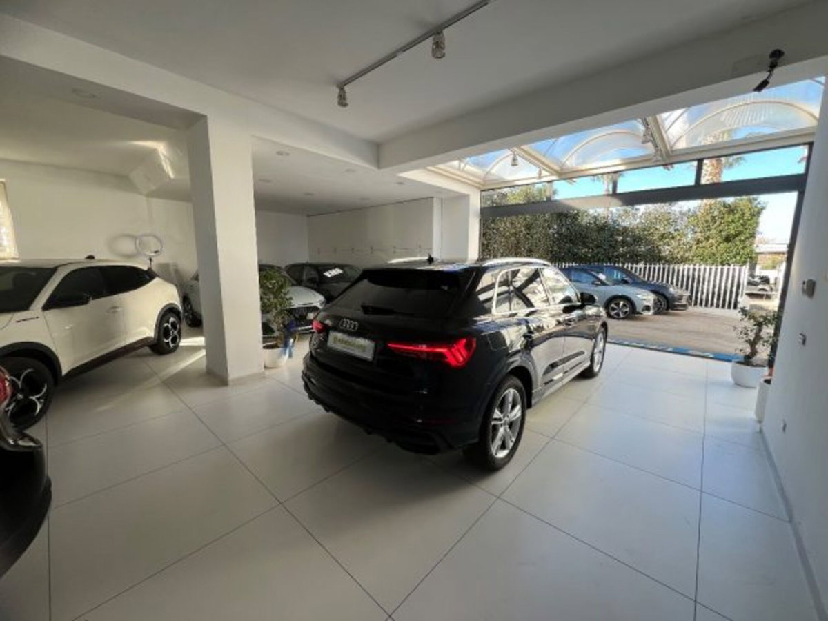 Audi Q3 Sportback 35 TDI quattro S tronic S line edition (15)