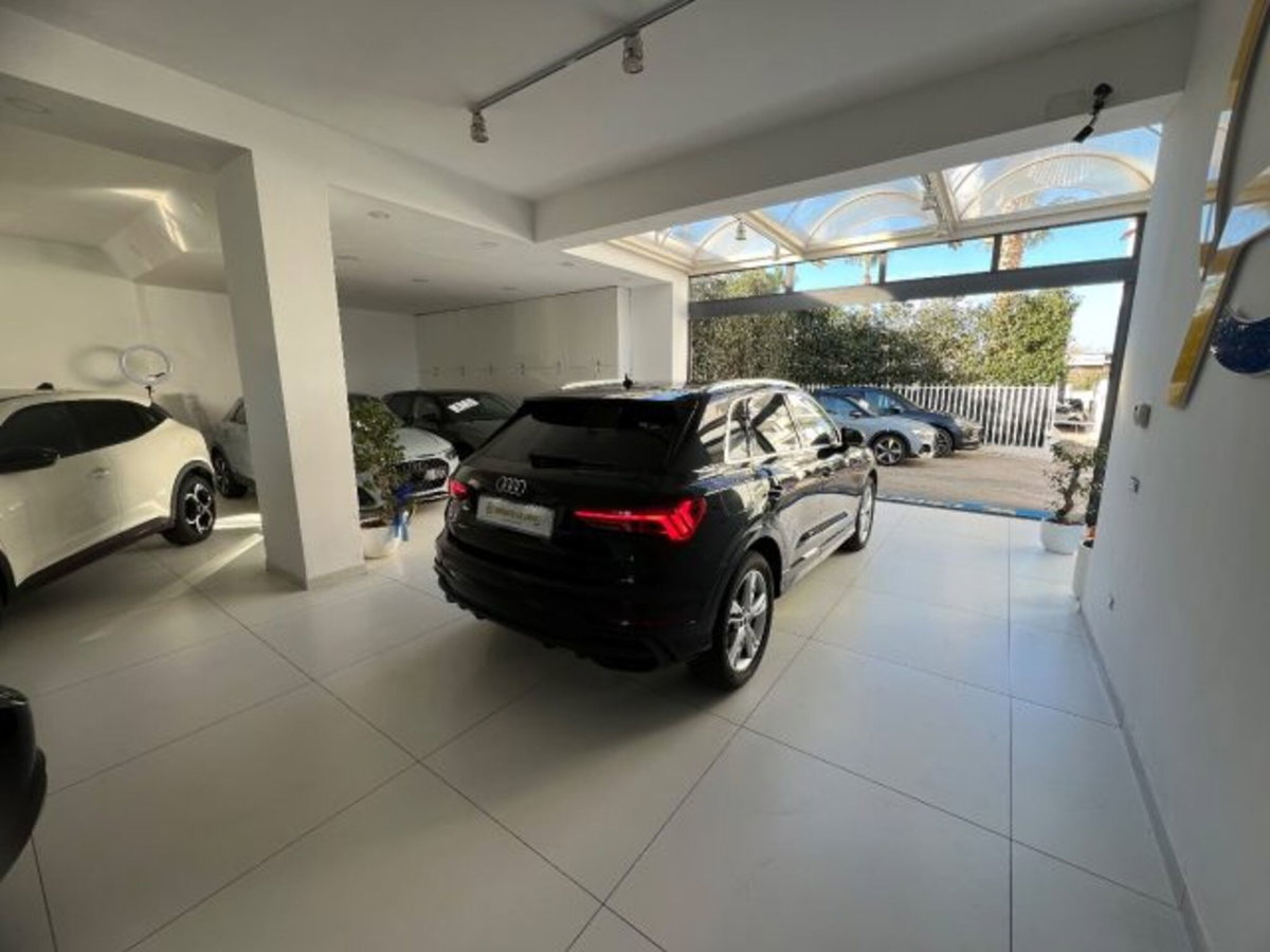 Audi Q3 Sportback 35 TDI quattro S tronic S line edition (16)