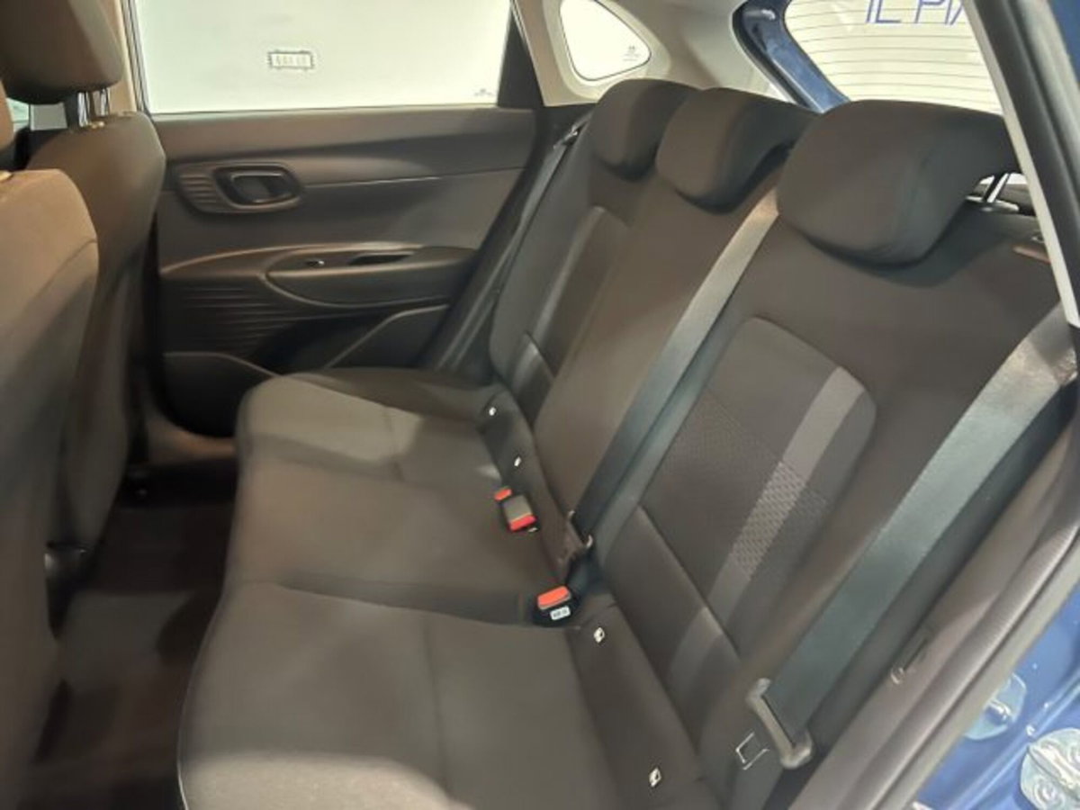 Hyundai i20 1.2 mpi Connectline 79cv mt (10)
