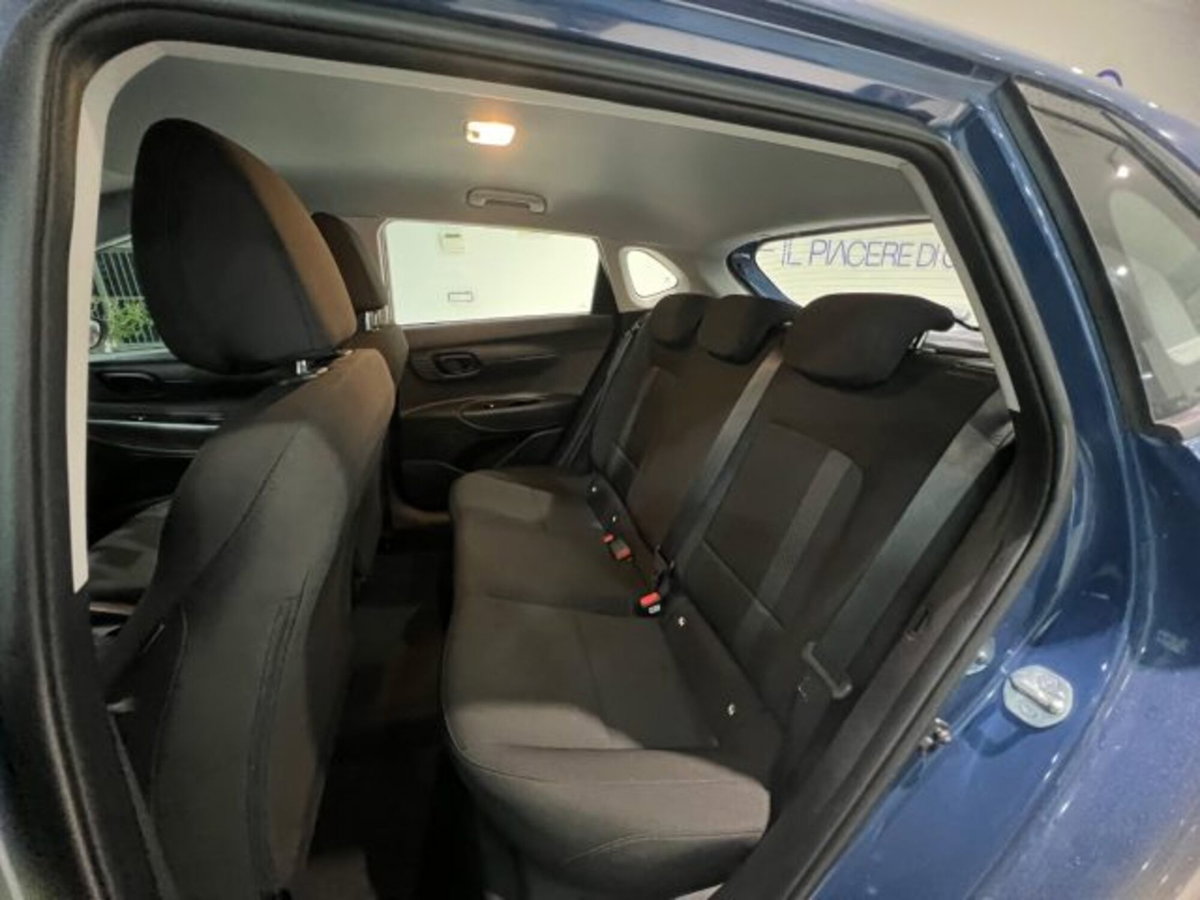 Hyundai i20 1.2 mpi Connectline 79cv mt (14)
