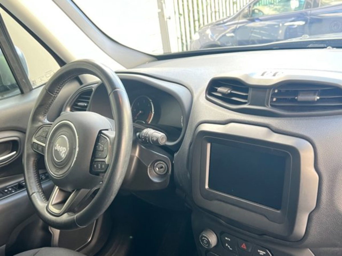Jeep Renegade 1.6 Mjt DDCT 120 CV Limited (10)