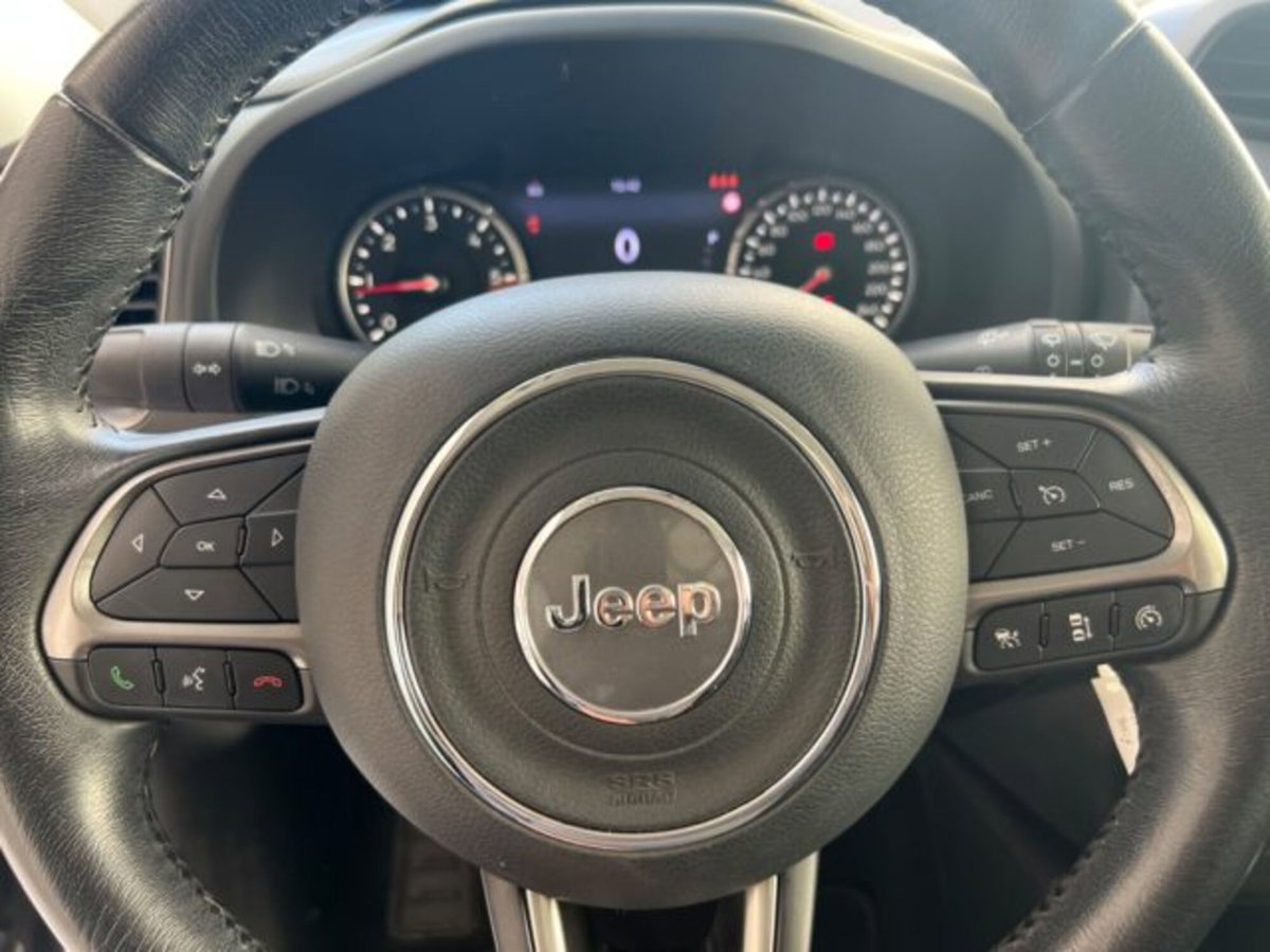 Jeep Renegade 1.6 Mjt DDCT 120 CV Limited (11)
