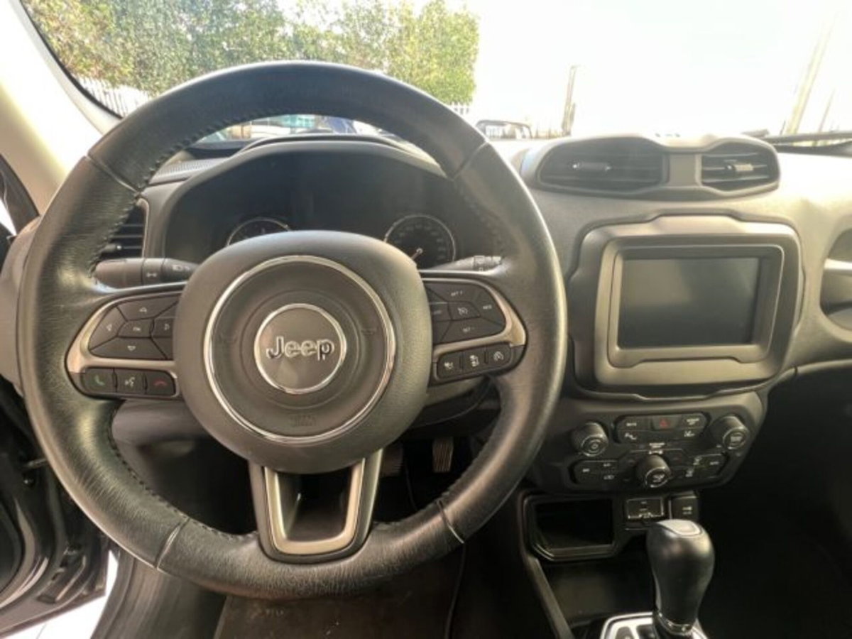 Jeep Renegade 1.6 Mjt DDCT 120 CV Limited (13)