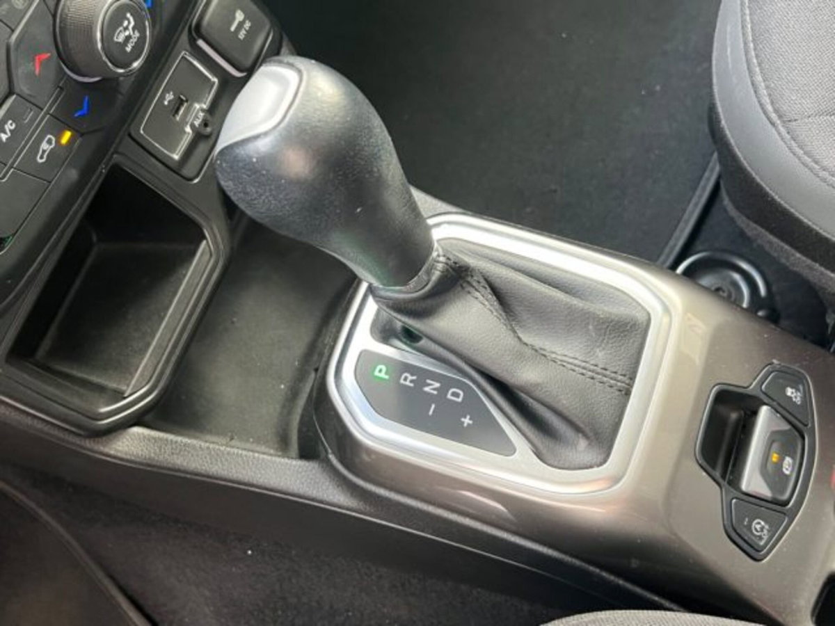 Jeep Renegade 1.6 Mjt DDCT 120 CV Limited (19)