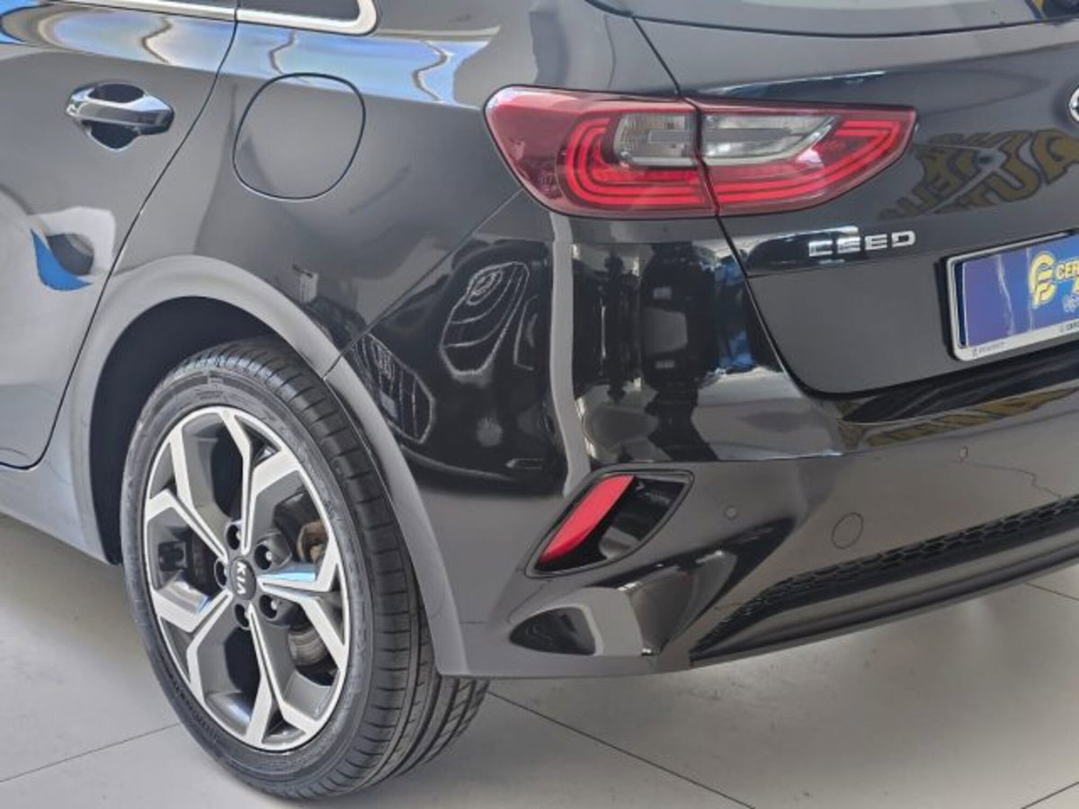 Kia Ceed 1.6 CRDi 136 CV MHEV iMT 5p. Style (7)