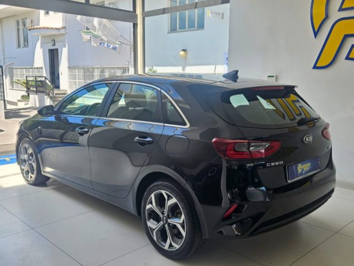 Kia Ceed 1.6 CRDi 136 CV MHEV iMT 5p. Style (8)