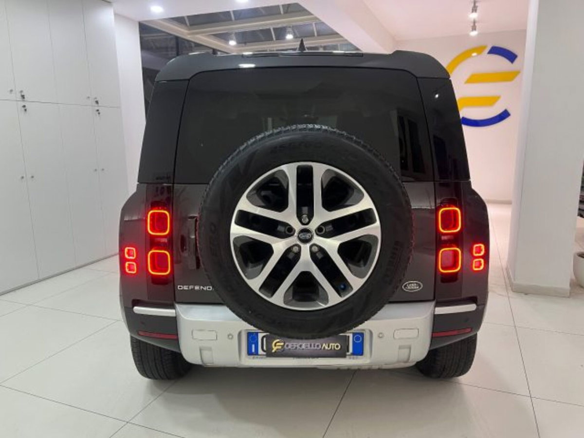Land Rover Defender 110 3.0D I6 200 CV AWD Auto X-Dynamic HSE (10)