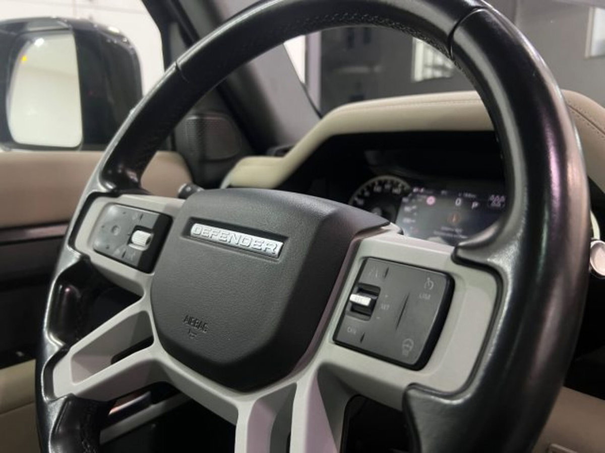 Land Rover Defender 110 3.0D I6 200 CV AWD Auto X-Dynamic HSE (16)