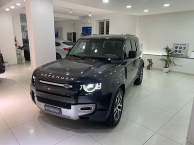 Land Rover Defender 110 3.0D I6 200 CV AWD Auto X-Dynamic HSE (4)