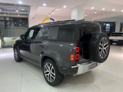 Land Rover Defender 110 3.0D I6 200 CV AWD Auto X-Dynamic HSE (9)