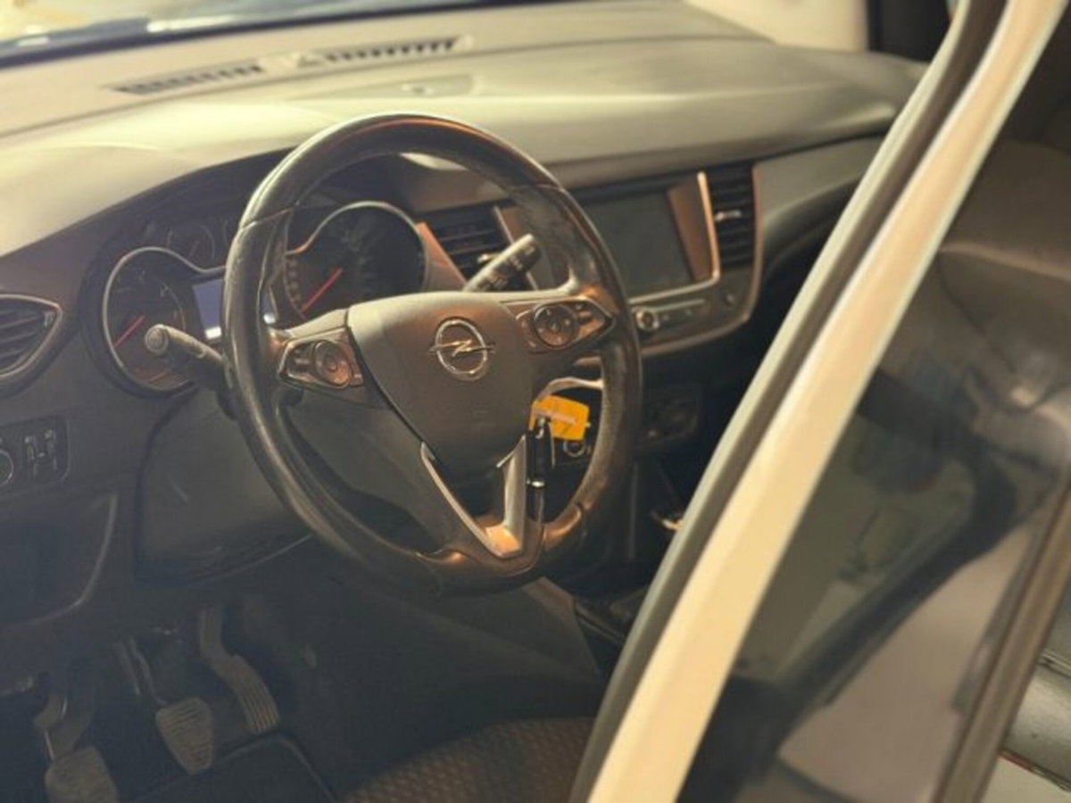 Opel Crossland X 1.2 GPL 12V Innovation (7)
