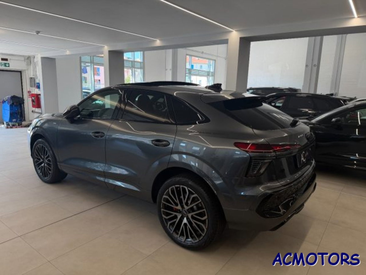 Audi Q3 Sportback 2.0 tfsi S line edition quattro 265cv s-tronic (3)