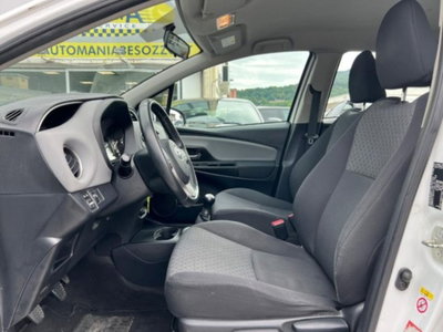 Toyota Yaris 1.0 5 porte Lounge (11)