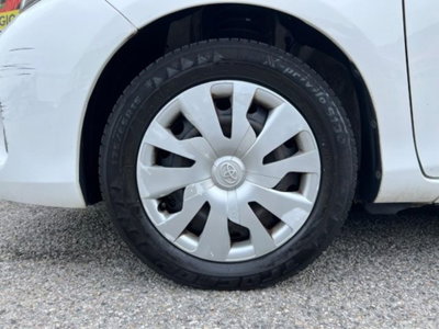Toyota Yaris 1.0 5 porte Lounge (19)