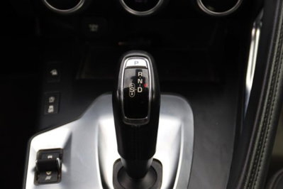 Jaguar E-Pace 2.0D 180 CV AWD aut. R-Dynamic (17)