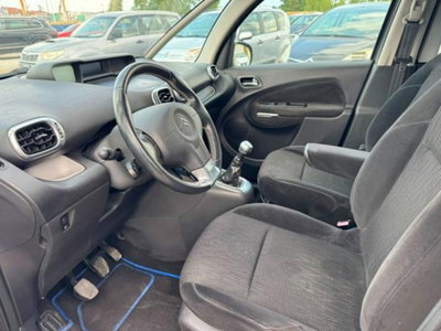 Citroen C3 Picasso 1.4 VTi 95 Exclusive Style (9)