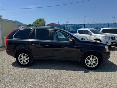 Volvo XC90 2.4 D5 185 CV aut. AWD Executive (4)