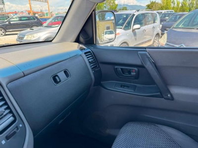 Mitsubishi Pajero 2.5 TDI 3p. GLX (14)