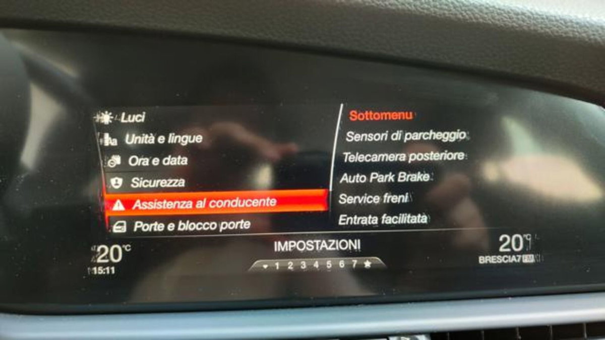 Alfa Romeo Giulia 2.2 Turbodiesel 190 CV AT8 AWD Q4 Executive (13)