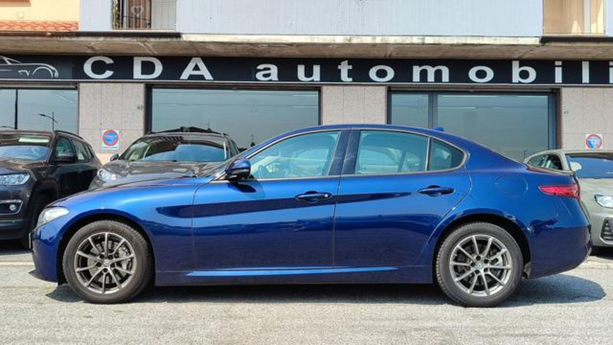 Alfa Romeo Giulia 2.2 Turbodiesel 190 CV AT8 AWD Q4 Executive (3)