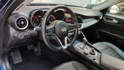Alfa Romeo Giulia 2.2 Turbodiesel 190 CV AT8 AWD Q4 Executive (6)