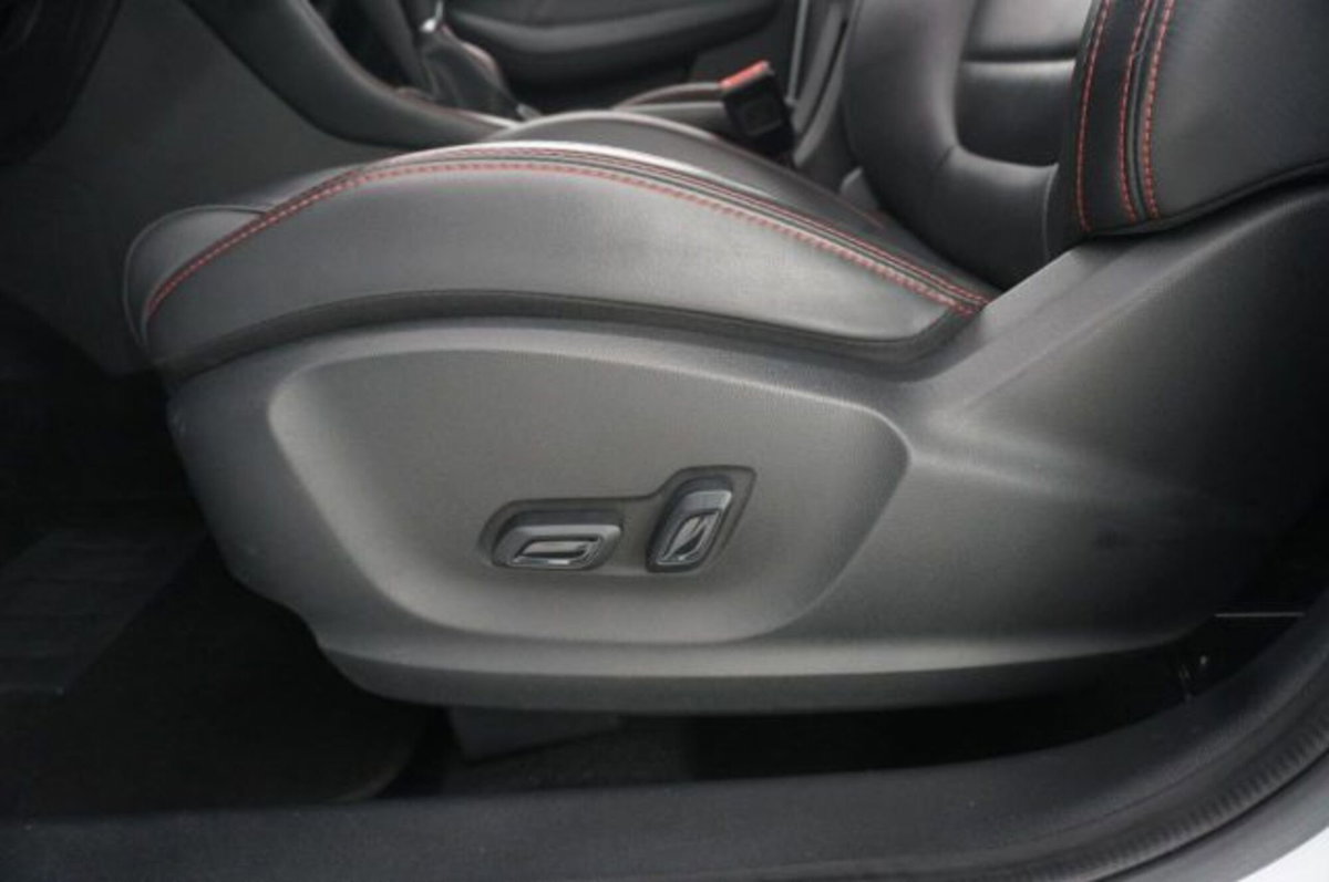 Mg ZS ZS 1.5 Luxury (17)