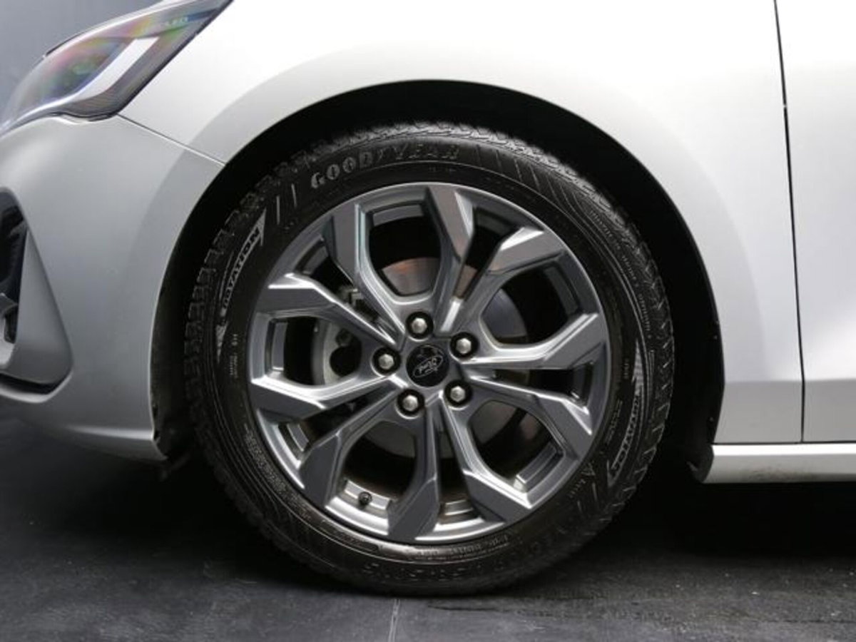 Ford Focus 1.5 EcoBlue 115 CV automatico 5p. ST-Line Style (5)
