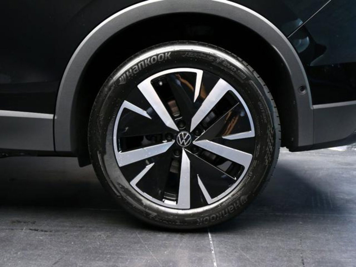 Volkswagen Tiguan 1.5 etsi Elegance 150cv dsg (5)
