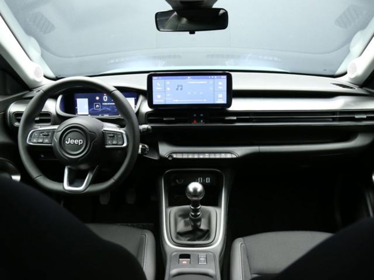 Jeep Avenger 1.2 turbo Altitude fwd 100cv (11)