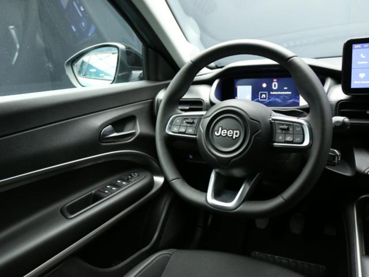 Jeep Avenger 1.2 turbo Altitude fwd 100cv (12)