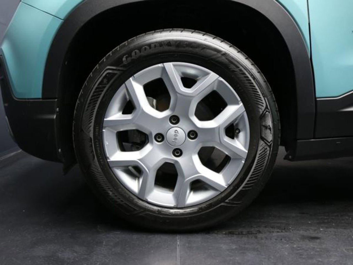 Jeep Avenger 1.2 turbo Altitude fwd 100cv (4)