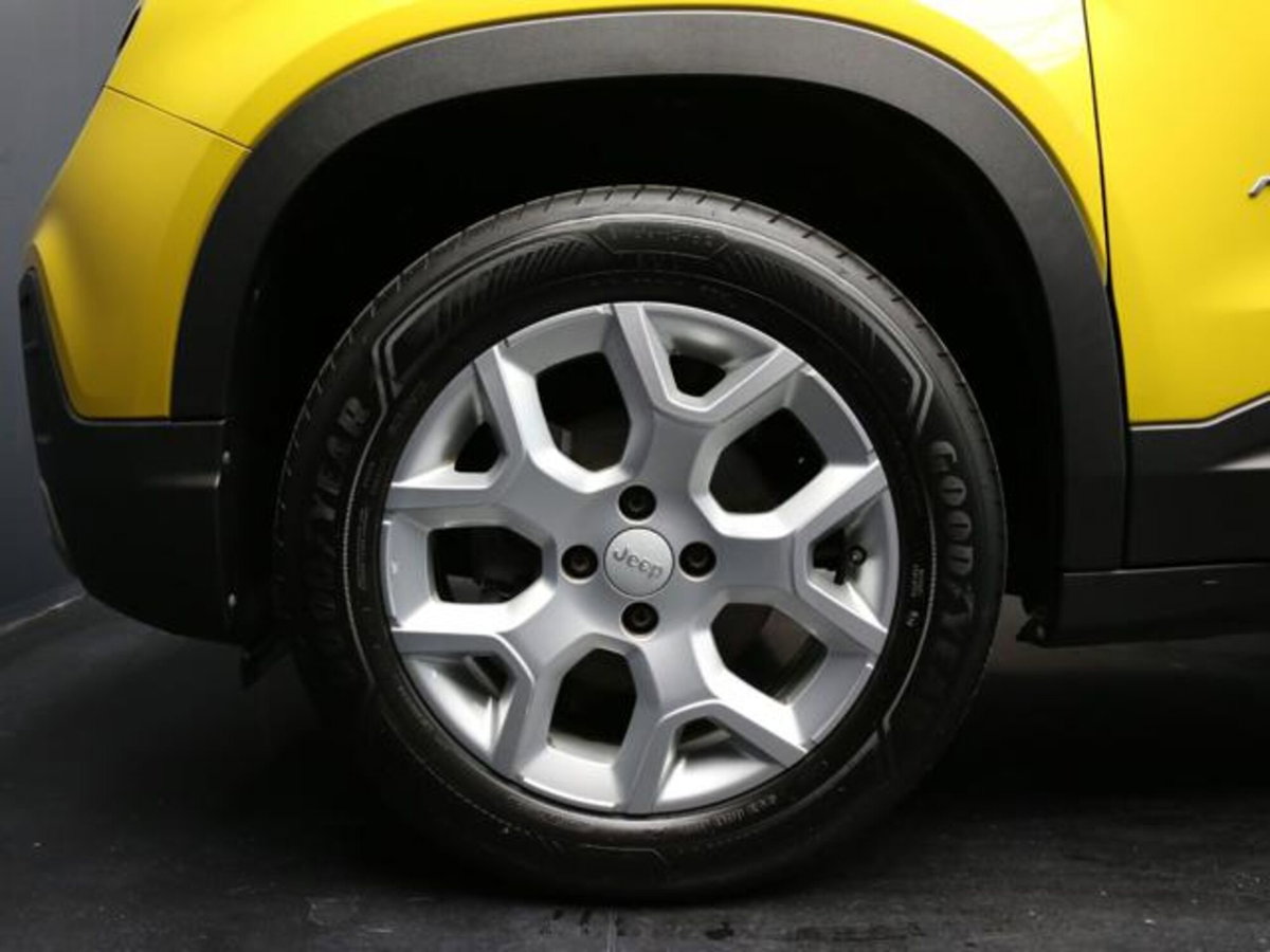 Jeep Avenger 1.2 turbo Altitude fwd 100cv (6)