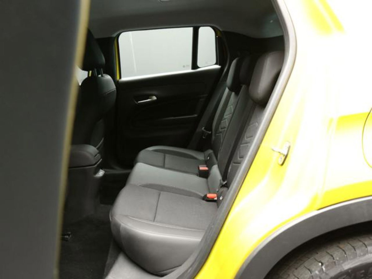 Jeep Avenger 1.2 turbo Altitude fwd 100cv (8)