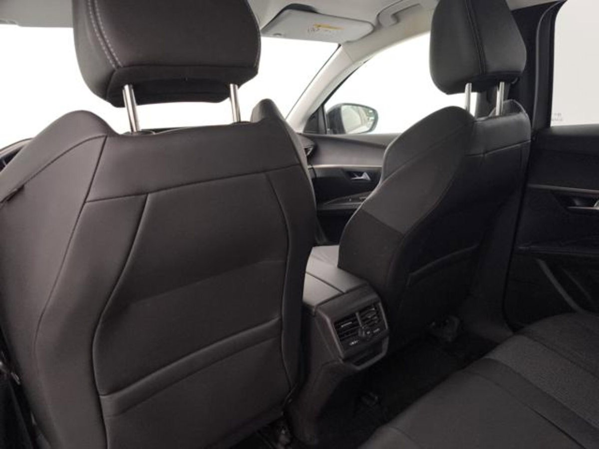 Peugeot 3008 BlueHDi 130 S&S EAT8 Allure Pack (19)